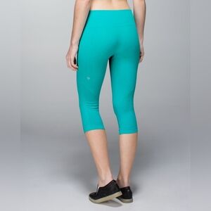 ☀️Lululemon In The Flow Crop II In Heathered Blue Tropics